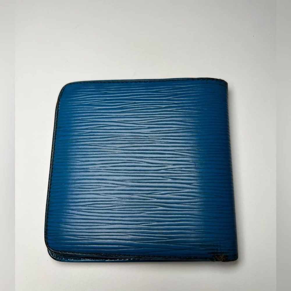 LOUIS VUITTON Epi Bifold Wallet